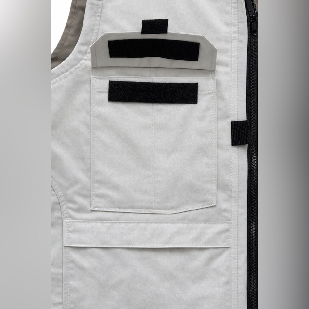 Men's Outdoor Vest - reversible - cream & kaki - Picture 6 of 13
